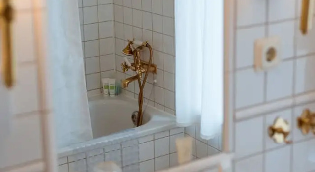 Двухместный номер Standard с балконом и с видом на гавань Grand Hotel Marstrand