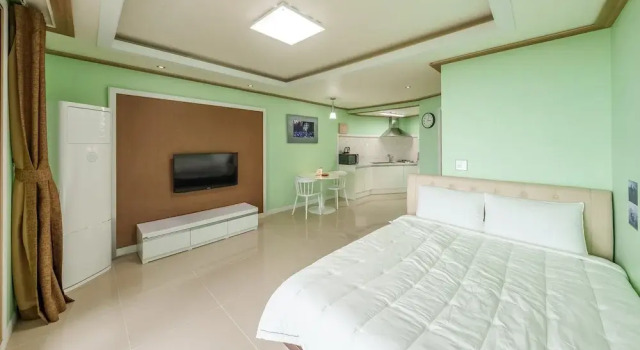 Номер Standard Yeosu falling in blue ocean view pension