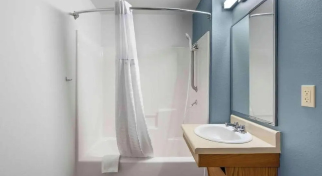 Двухместный номер Standard Studio 6 Extended Stay Wichita South KS