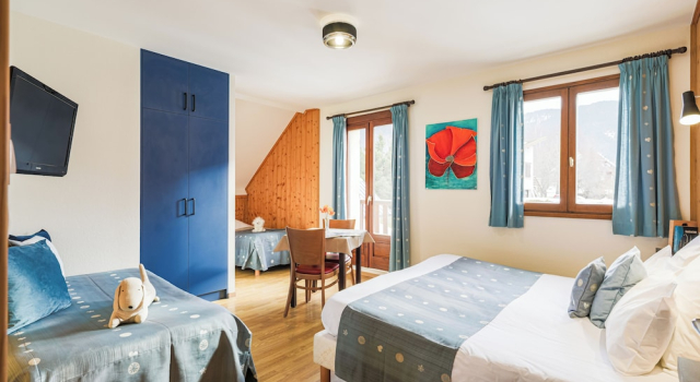 Номер Superior с балконом Hôtel Restaurant Les Tilleuls et son espace détente