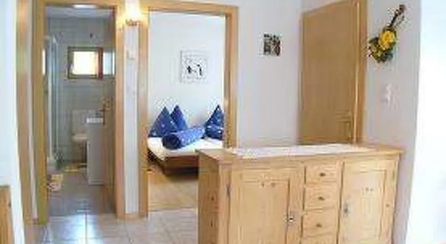 Ferienwohnung Chasa Schmidt, Book Hotel Scuol Grisons