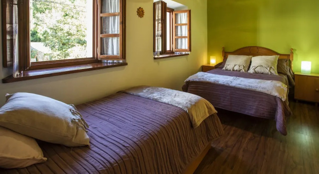 Casa Güela, Prenota Hotel Hotel a Asturie con parcheggio, Parcheggio