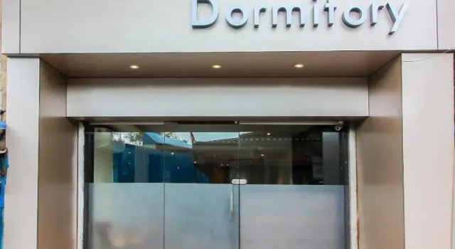 Hygeinic Airport Dormitory Near by BOM, Забронировать Хостел Мумбай Mumbai Region, рядом с Международный аэропорт имени Чатрапати Шиваджи, терминал 2