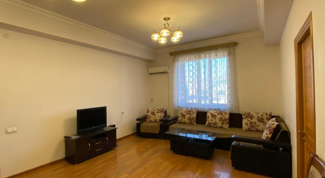 Argishti street 2 bedroom Elegance apartment with balcony GL152, Забронировать Апартаменты/квартира Апартаменты Еревана, рядом с Площадь Республики, Апартаменты/квартира