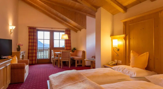 Семейный номер Standard с балконом Berghotel Johanneshof