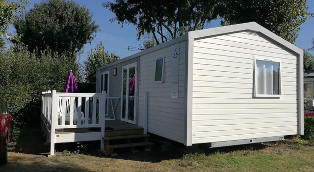 Коттедж Comfort с 2 комнатами Camping Les Places Dorees