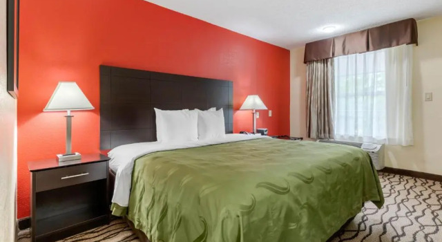 Номер Standard Quality Inn & Suites Lexington