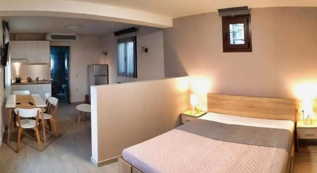 Студия Deluxe с балконом Guesthouse Kastelia