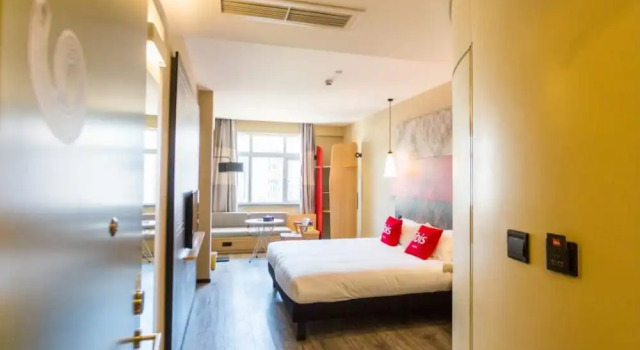 Двухместный номер Superior ibis Wenzhou University Hotel
