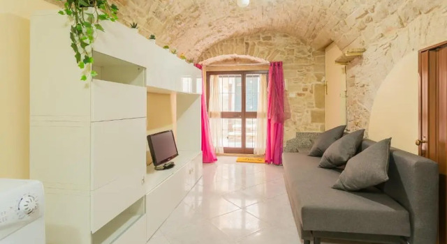 Just Music House Bnb by Holiday World, Забронировать Отель «постель и завтрак» Отели в центре Битонто, в центре, Парковка