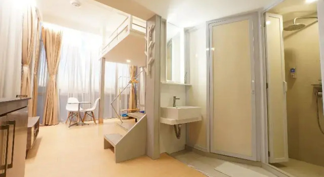 Кровать в общем номере Selah Pods Hotel Manila