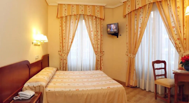 Семейный номер Standard Hostal Silserranos