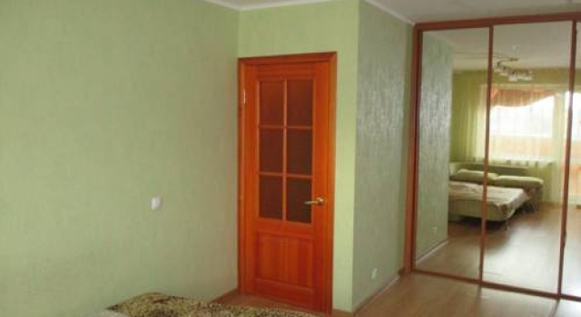 Apartments on Samocvetniy 6, Забронировать Апартаменты/квартира Отели Городского округа Екатеринбурга - Северный управленческий округ с парковкой, Парковка