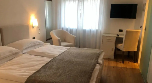 Двухместный номер Standard Hotel Miralago Wellness