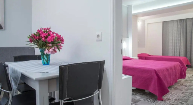 Семейные апартаменты Byron Apartments