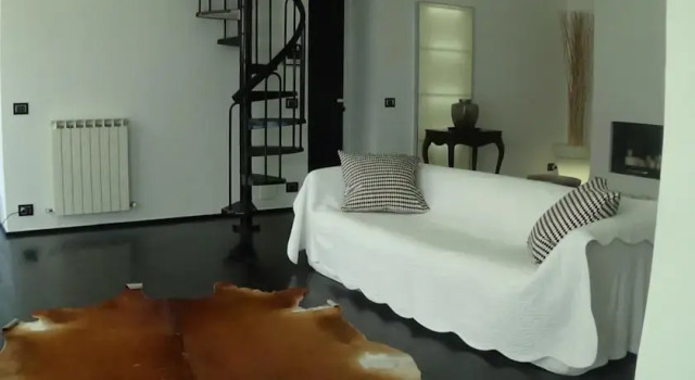 House 22, Забронировать Вилла Отели в центре Монелья, в центре