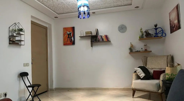 Bel appartement en résidence avec parking gratuit, Rezervasyon Daire Doukkala-Abda otoparklı oteller, Otopark