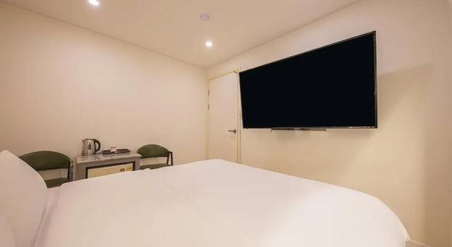 Cheonan Honeymoon Motel, Prenota Motel Hotel economici a Cheonan