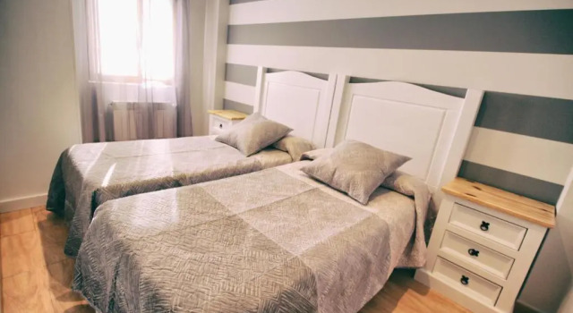 Апартаменты Apartamentos La Fuente de Enmedio