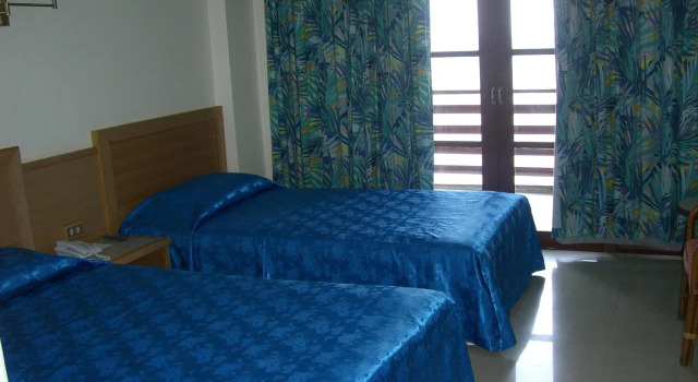 Hadthong Hotel, Забронировать Отель Отели и гостиницы Прачуапкхирикхан, Отель