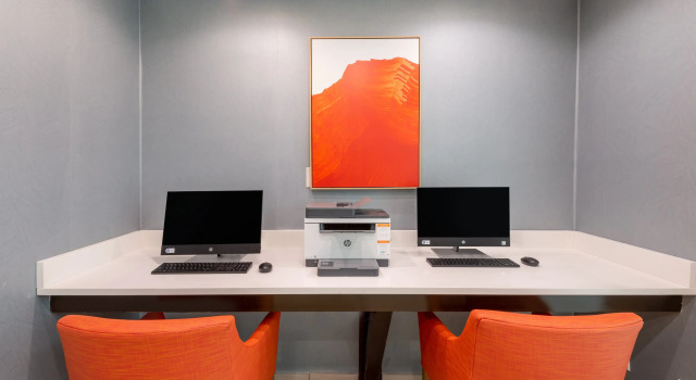 Holiday Inn Express Bensalem, Rezerwuj Hotel  