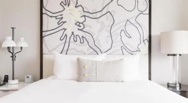Четырёхместный номер Standard The Hotel at Avalon, Autograph Collection