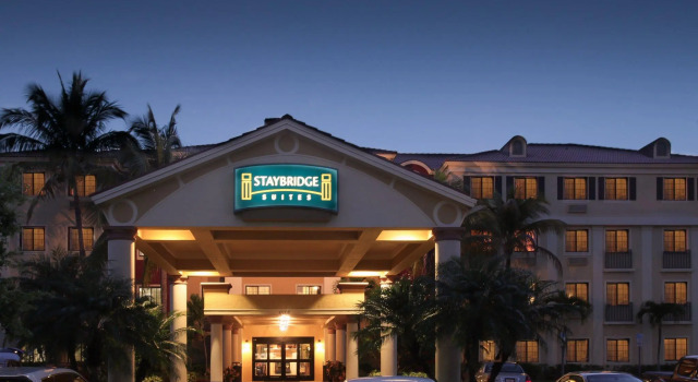 Staybridge Suites - Naples - Marco Island by IHG, Забронировать Отель Бизнес-отели Нейплс, 4* 5*
