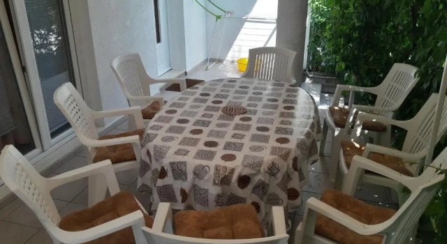 Апартаменты Apartment Damira