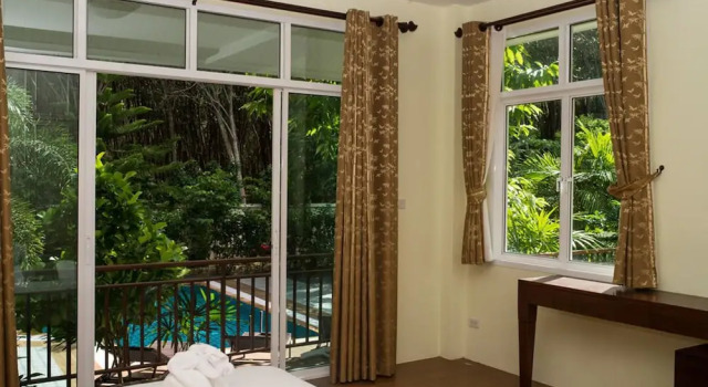 Вилла с 2 комнатами Baan Aree Private Pool