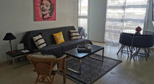 Grand Studio de 33m² a 300m Des Plages (Adults Only), Забронировать Апартаменты/квартира Валлорис Приморские Альпы