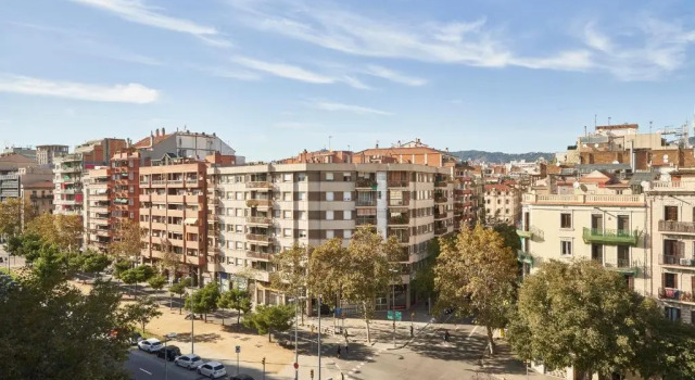 Апартаменты AinB Eixample-Miro Apartments