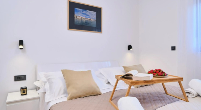 Holiday home South cliff, Prenota Hotel Hotel a Croatian Islands con parcheggio, Parcheggio
