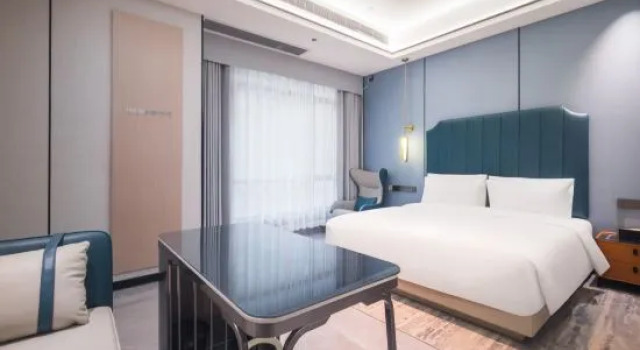 Люкс Starway Hotel (Zhongshan Ancient Town Haizhou)