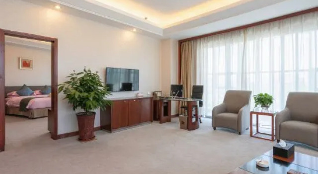 Люкс Erdos Tieniu Phoenix Hotel