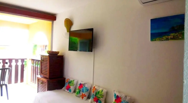 Apartment With one Bedroom in Sainte-anne, With Enclosed Garden and Wi
