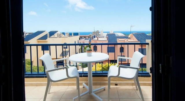 Коттедж с 3 комнатами Meloneras Bay Suites