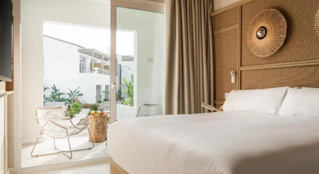 Двухместный номер Private Pool Lago Resort Menorca