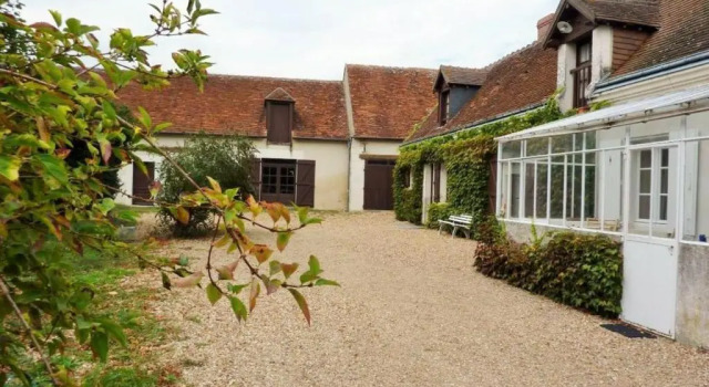 Gîte Saint-Jean-Saint-Germain, 4 pièces, 6 personnes - FR-1-381-52, Boek Hotel  