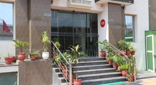 OYO Rooms Shimla Highway Zirakpur, Varaa Hotelli Zirakpur Haryana
