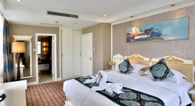 Люкс Deluxe Zhong'an Huana Holiday Hotel