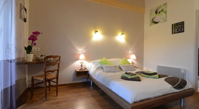Lauz'oustal - Maison d'hôtes, Rezervasyon Otel Lozère otoparklı oteller, Otopark