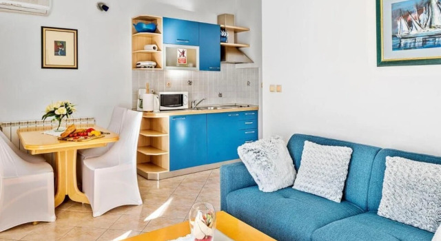 Barun Apartments - One Bedroom Apartment With Terrace and Sea View, Забронировать Апартаменты/квартира Апартаменты Шибеник, рядом с Аквапарк Solaris, Апартаменты/квартира
