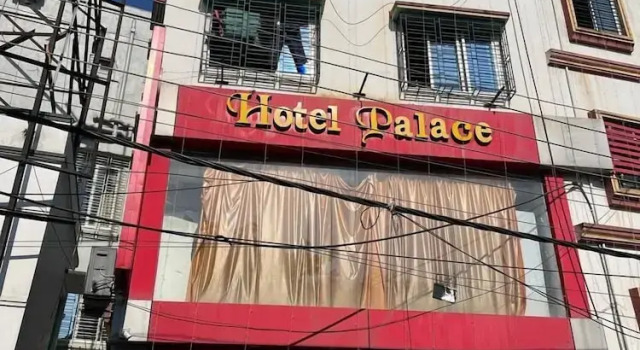Hotel Palace- Near Ruby Hospital, Prenota Hotel Calcutta 