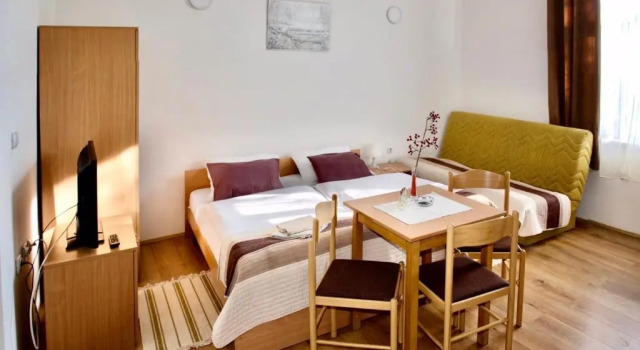 Студия Apartments Ozren