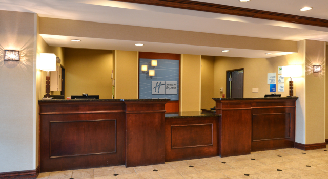 Holiday Inn Express Hotel & Suites Cherry Hills, Κράτηση Ξενοδοχείο Ομάχα Νεμπράσκα