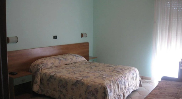 Albergo Villa San Giovanni, Забронировать Вилла Коттеджи Сан-Джованни-Ротондо, рядом с Святилище Падре Пио, Коттедж