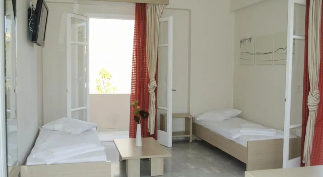 Апартаменты Superior Happyland Hotel Apartments