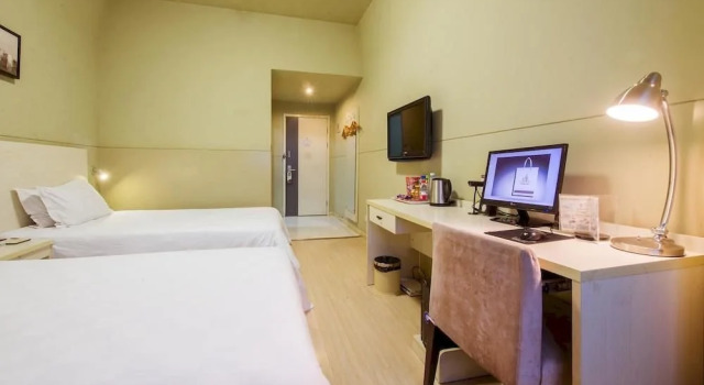 Bai Wei City Inn Puyang Stadium, Varaa Hotelli Puyang Henan