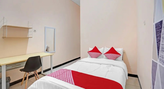Standard Doppel Zimmer OYO Life 90649 Raja Residence Syariah