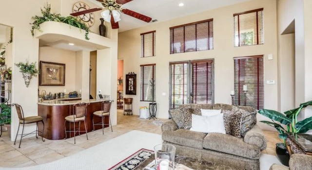 Golf View Drive - 4 Br Home, Rezerwuj Dom wakacyjny Wille w Mecca, Willa